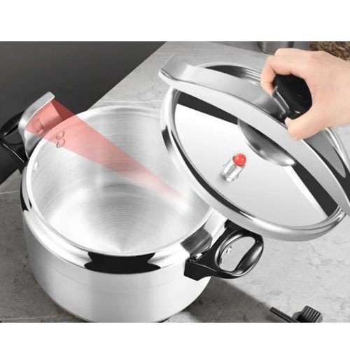 7-Litre Stovetop Pressure Cooker